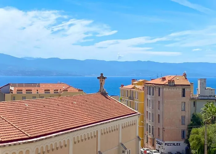 Spacieux T3 Au Centre Ville D\'Ajaccio